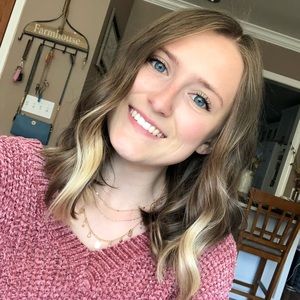 Meet your Posher, Chloe